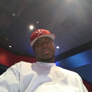 Meet your Posher, Lawrence